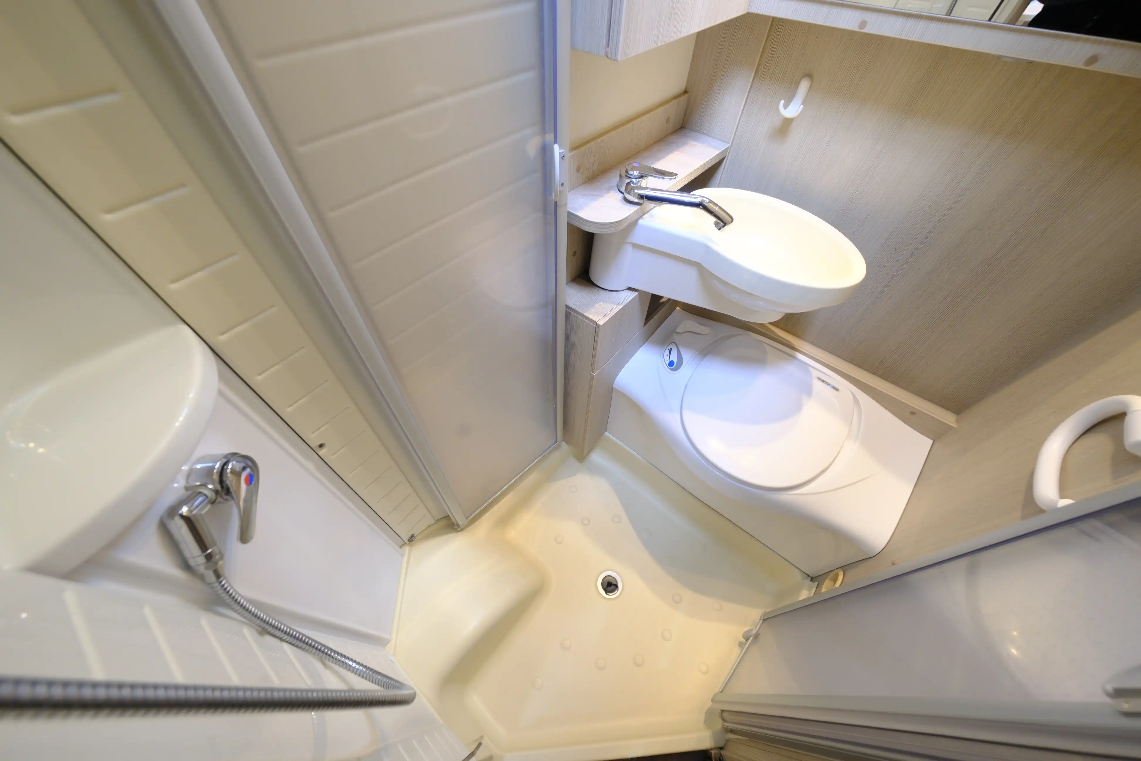 BUERSTNER Nexxo T 569 IC-Line - Ansicht 12